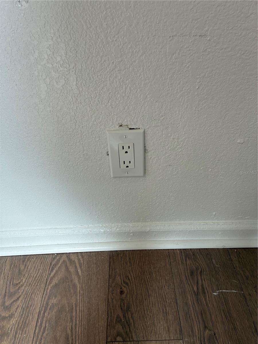 SUMMAGER BLK 70 DAYTONA - Residential Lease