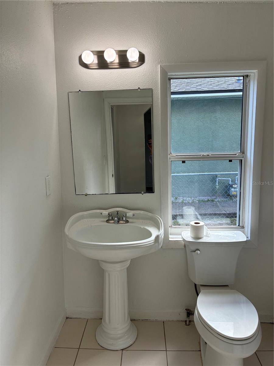 SUMMAGER BLK 70 DAYTONA - Residential Lease