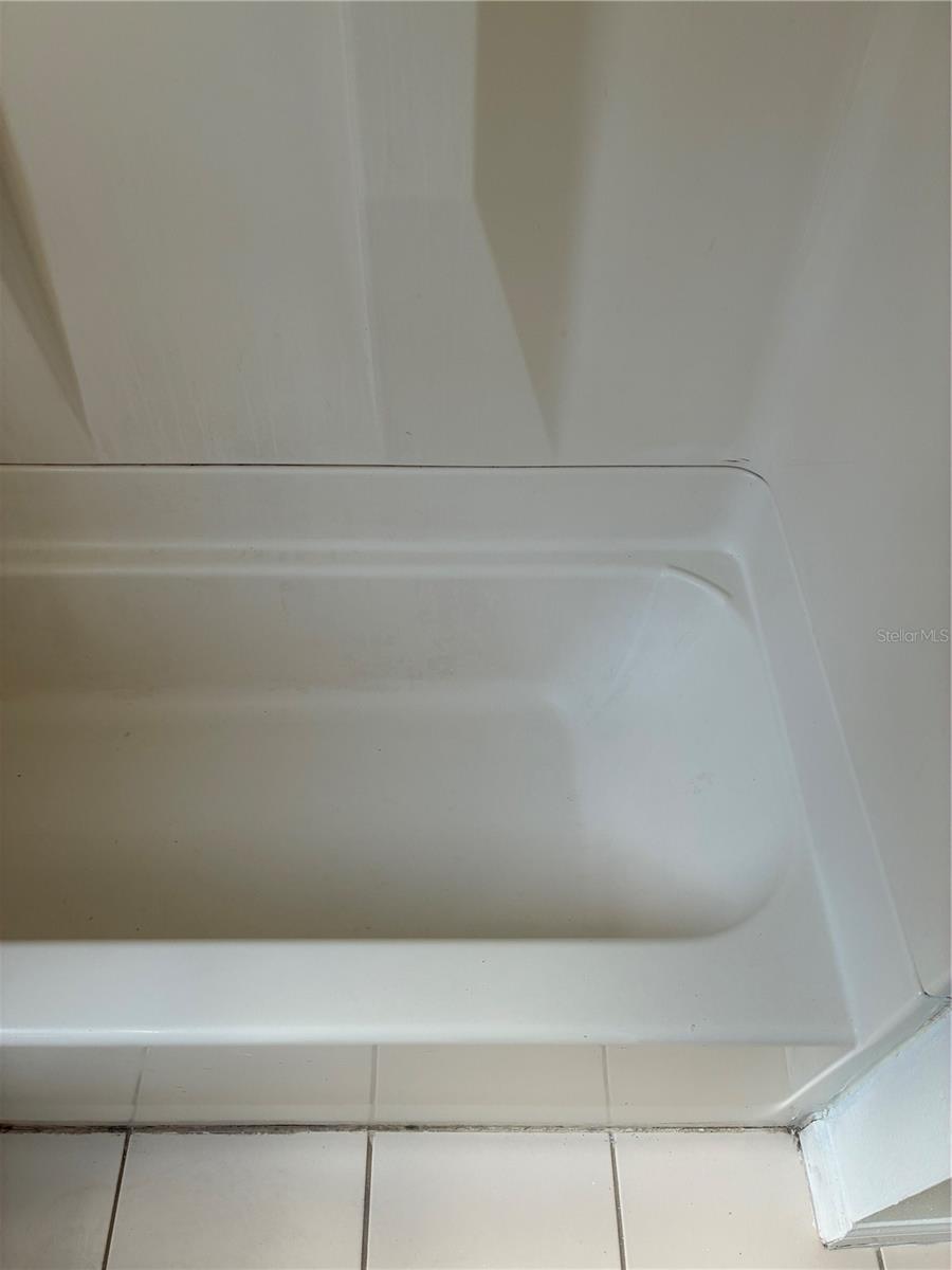 SUMMAGER BLK 70 DAYTONA - Residential Lease