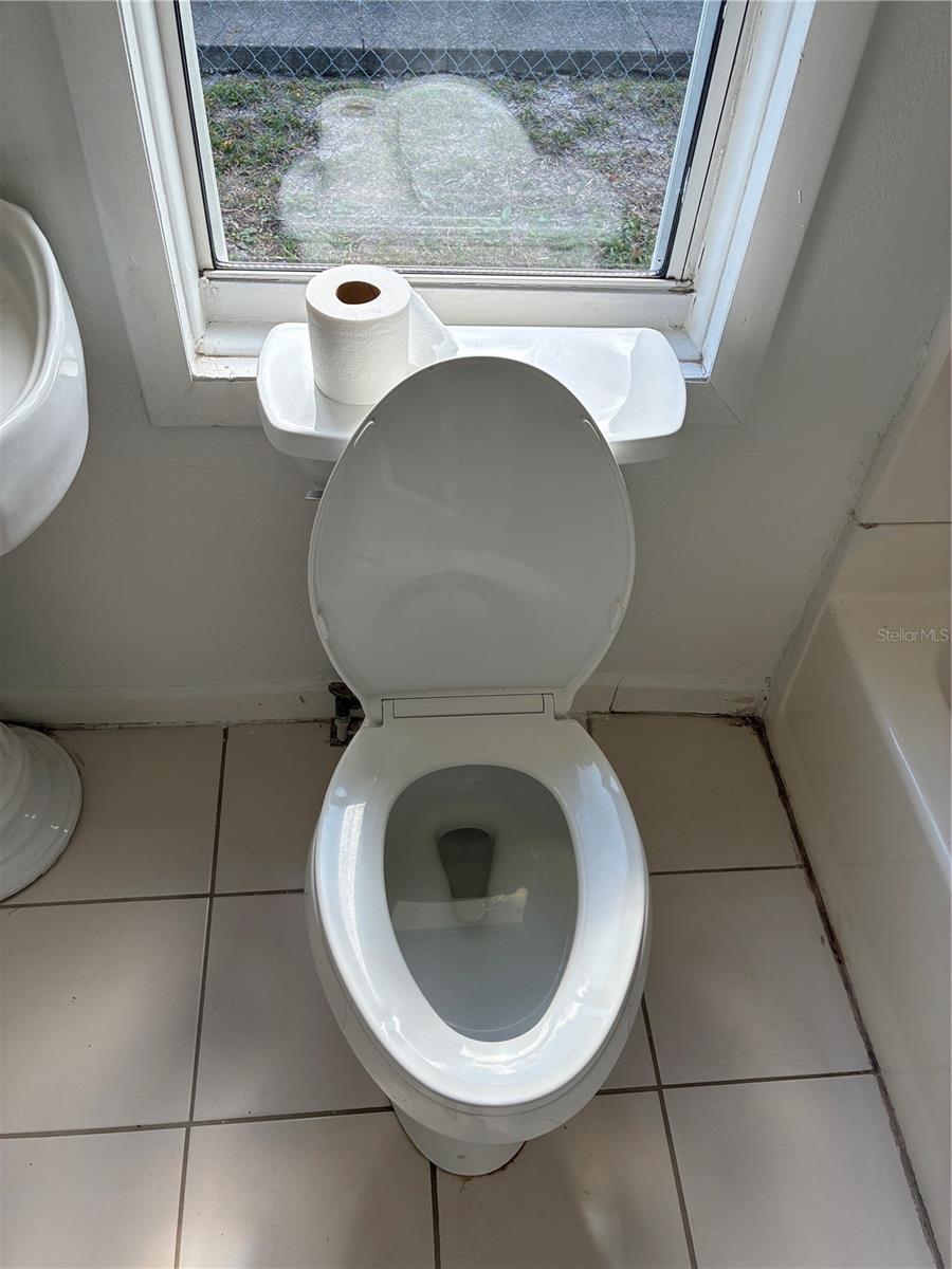 SUMMAGER BLK 70 DAYTONA - Residential Lease