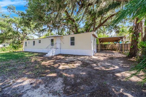 A home in LAKE ALFRED