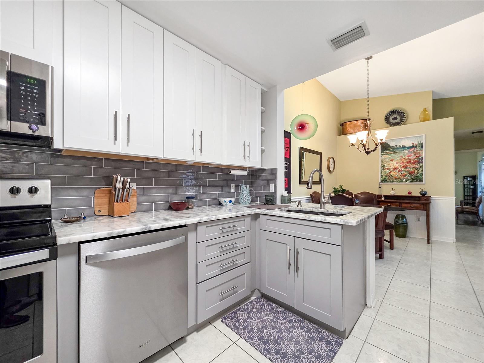 LOVELAND COURTYARDS - Residential