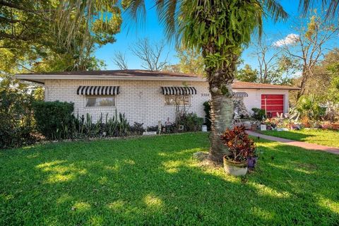 A home in DELTONA