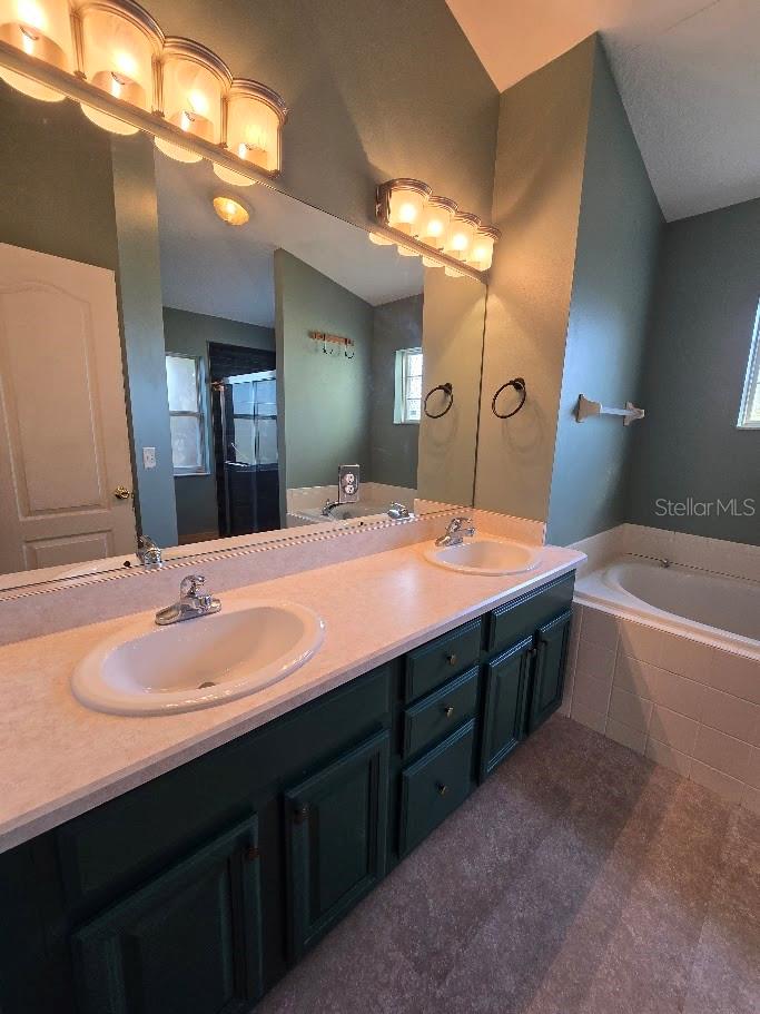 BAHIA OAKS UN 03 - Residential