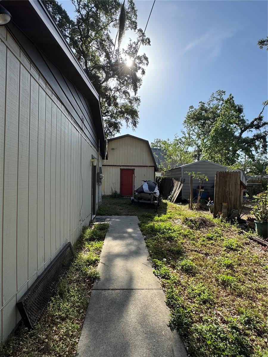 1703 N TAYLOR ROAD