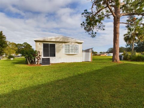 A home in LAKE ALFRED