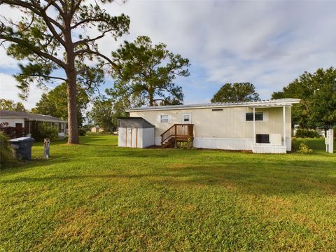 A home in LAKE ALFRED