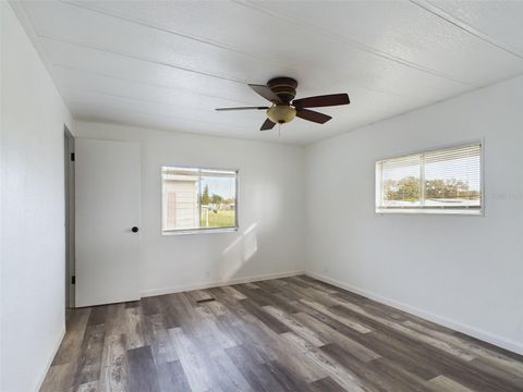 A home in LAKE ALFRED