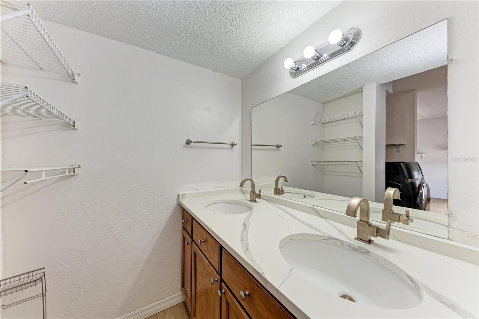 BENEVA RIDGE - Residential