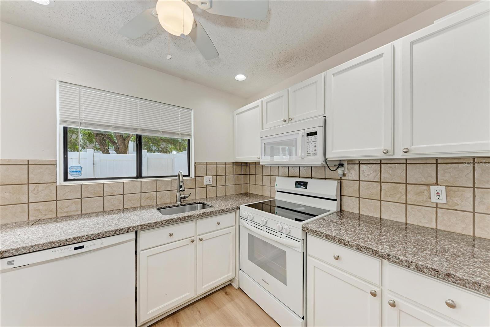 BENEVA RIDGE - Residential