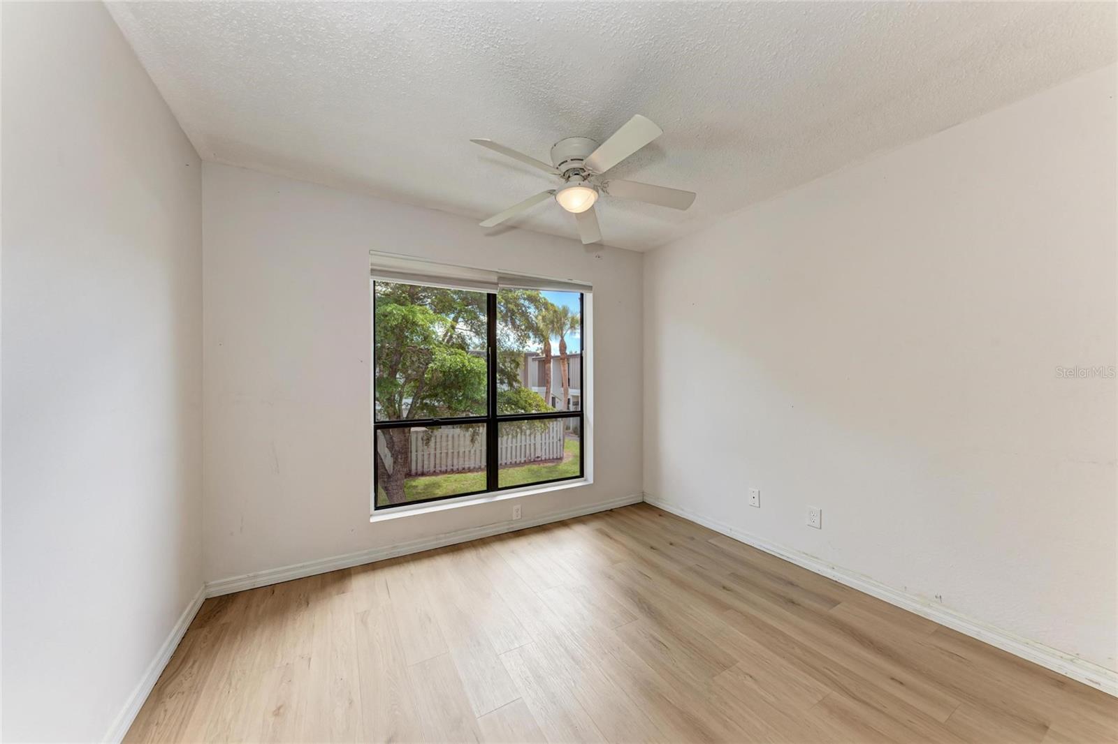 BENEVA RIDGE - Residential