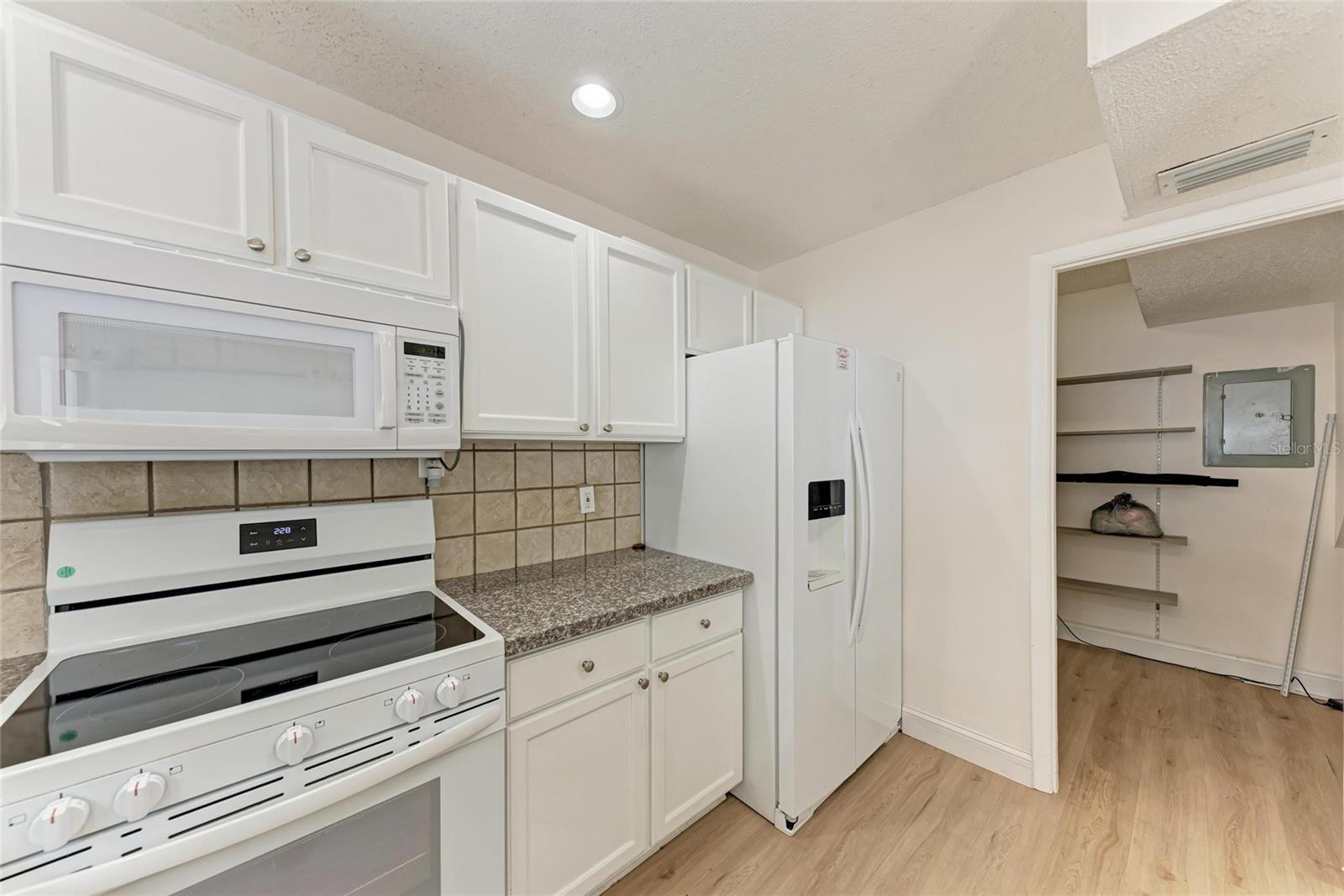 BENEVA RIDGE - Residential