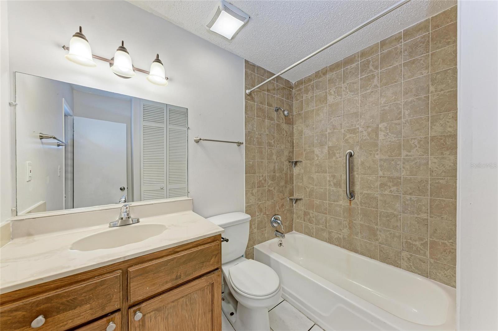 BENEVA RIDGE - Residential