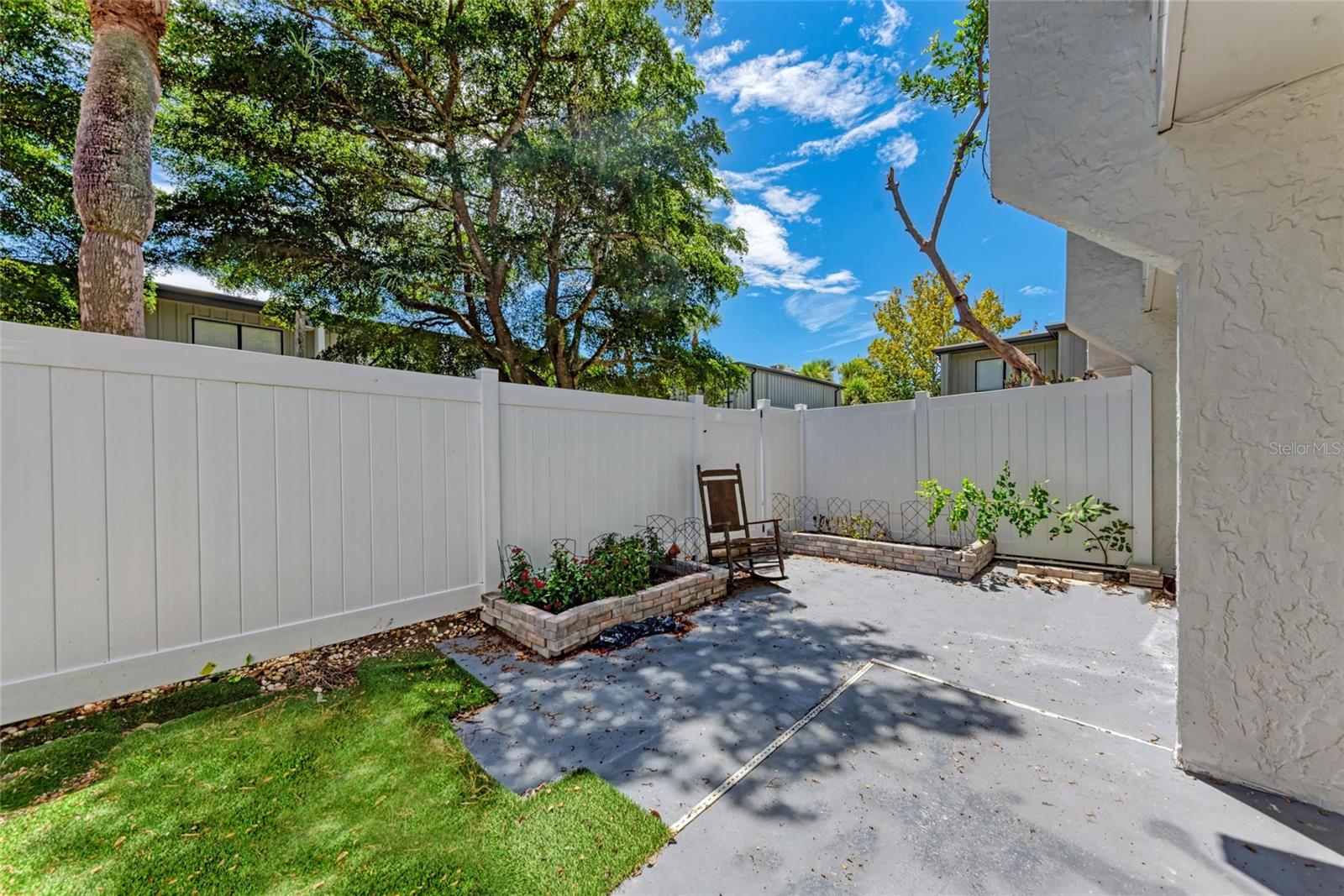 BENEVA RIDGE - Residential