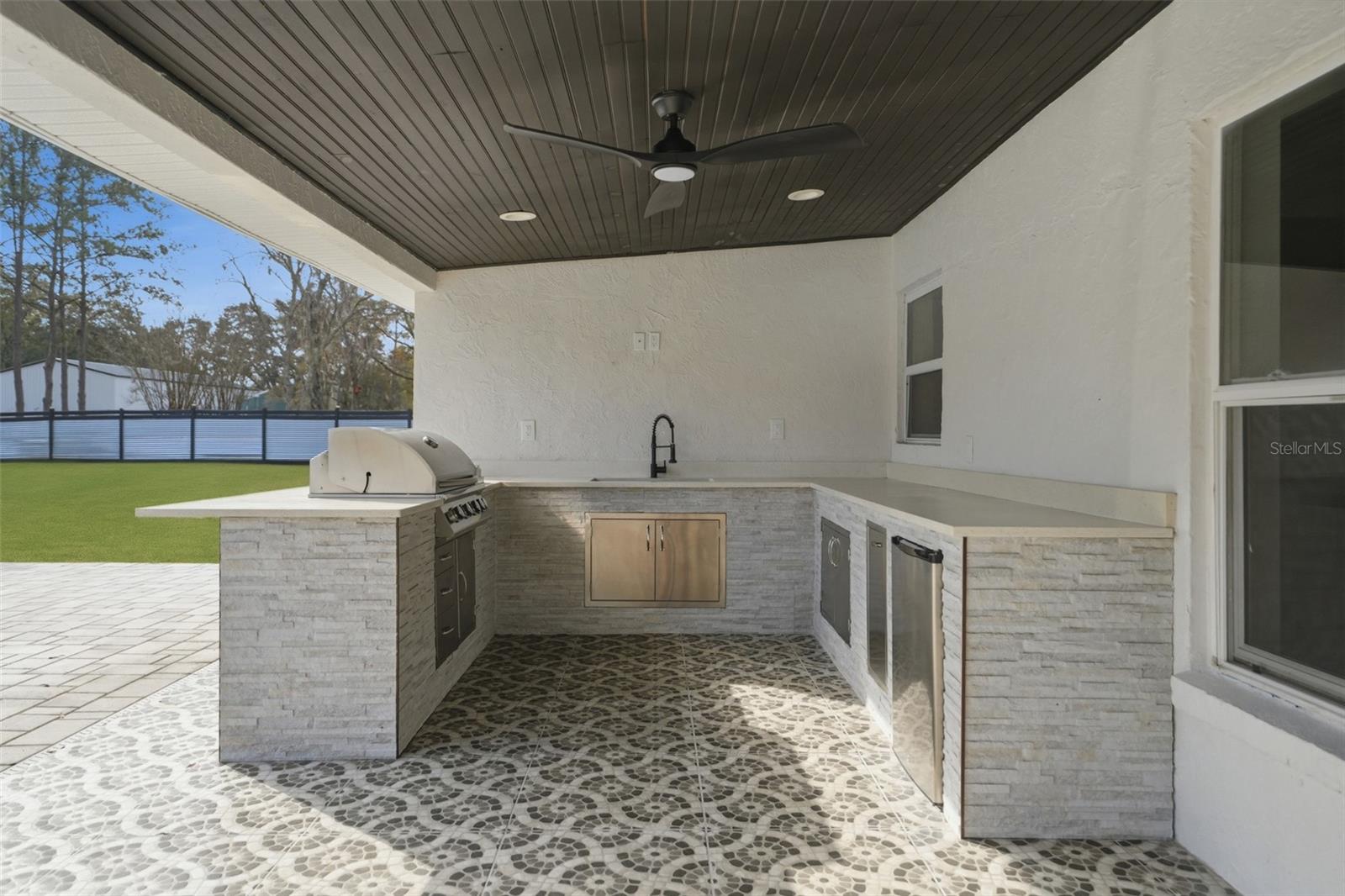 MEADOWBROOK ESTATES - Residential