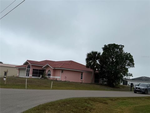 A home in PORT CHARLOTTE