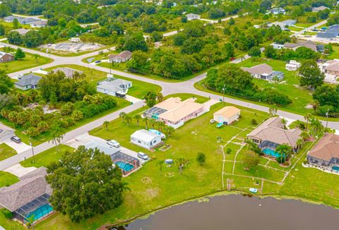 A home in PORT CHARLOTTE