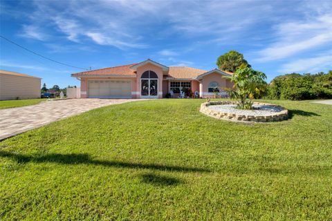 A home in PORT CHARLOTTE