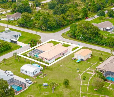 A home in PORT CHARLOTTE