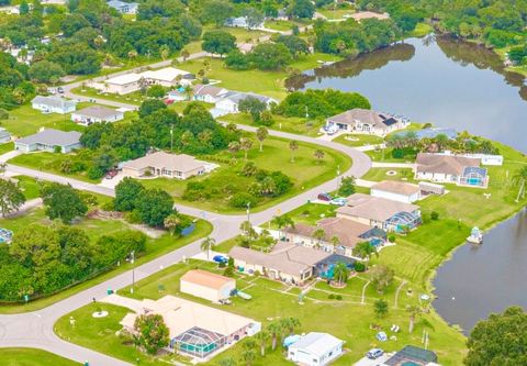 A home in PORT CHARLOTTE