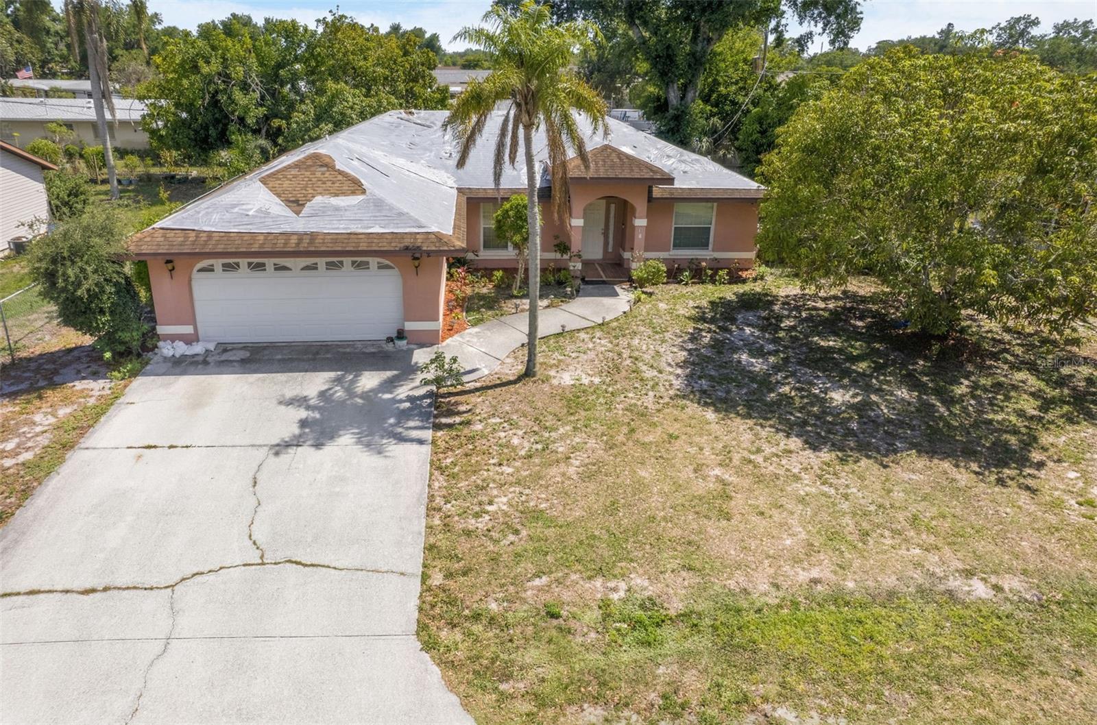 COUNTRY CLUB ACRES - Residential