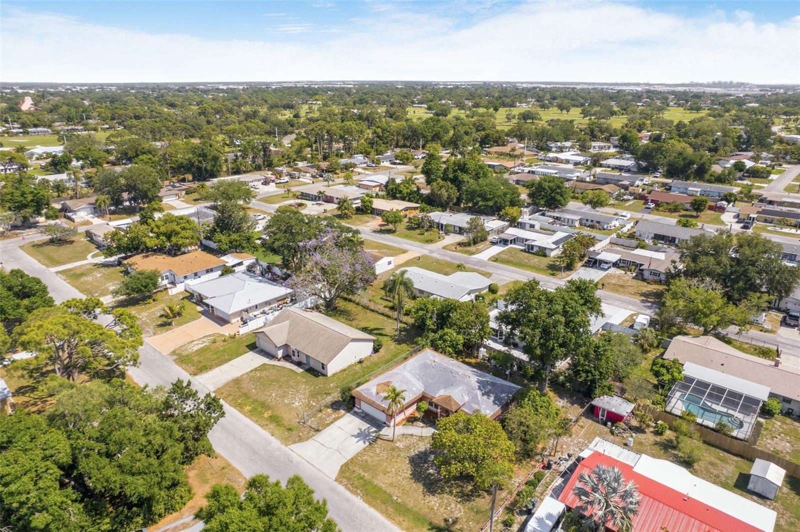 COUNTRY CLUB ACRES - Residential