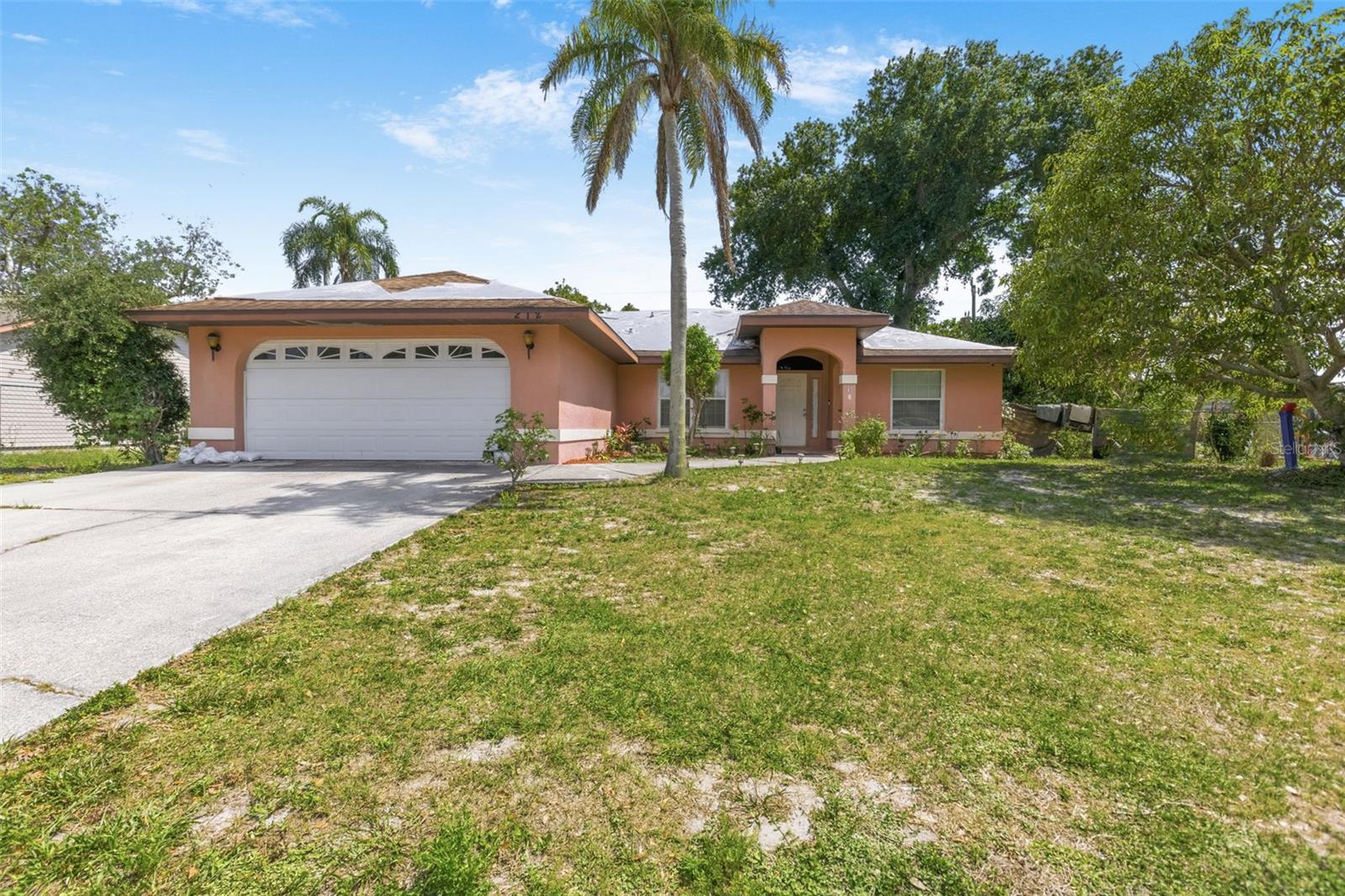 COUNTRY CLUB ACRES - Residential