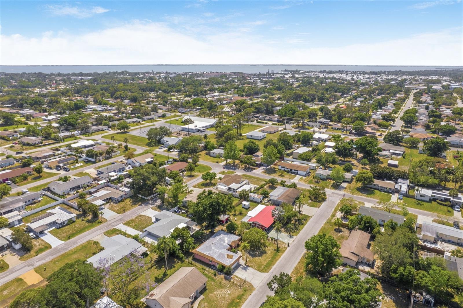 COUNTRY CLUB ACRES - Residential
