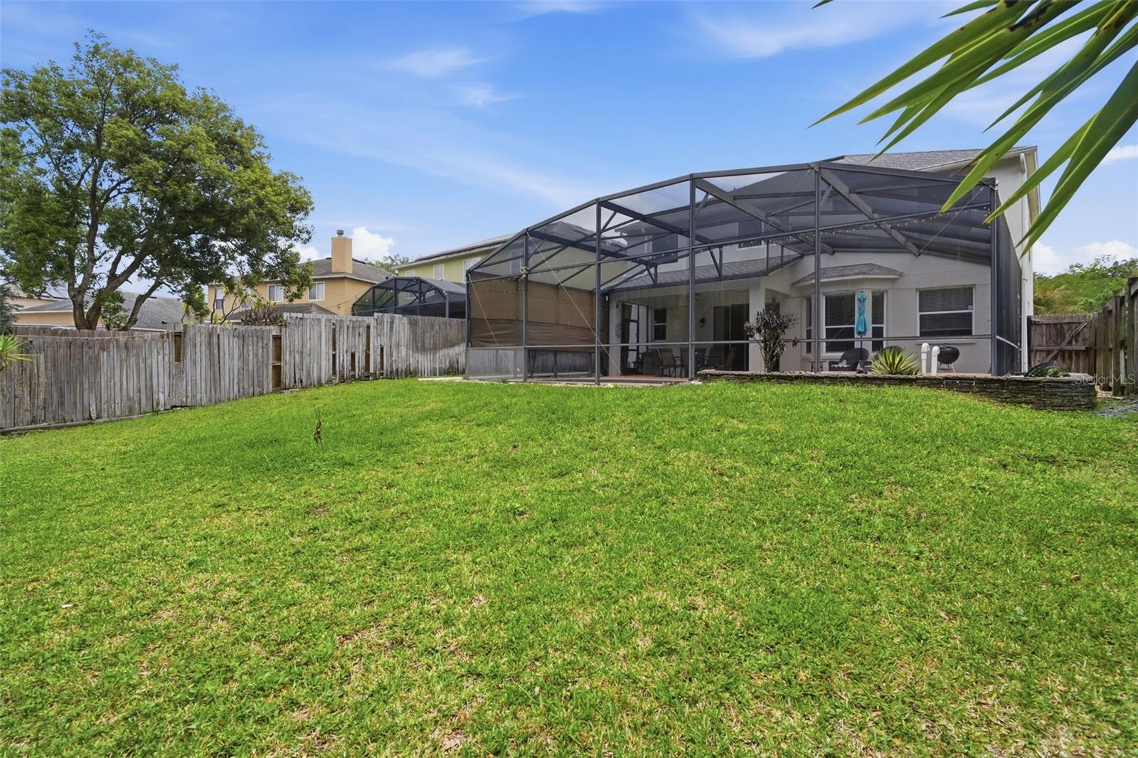 ANDOVER CAY PH 01 44/98 - Residential