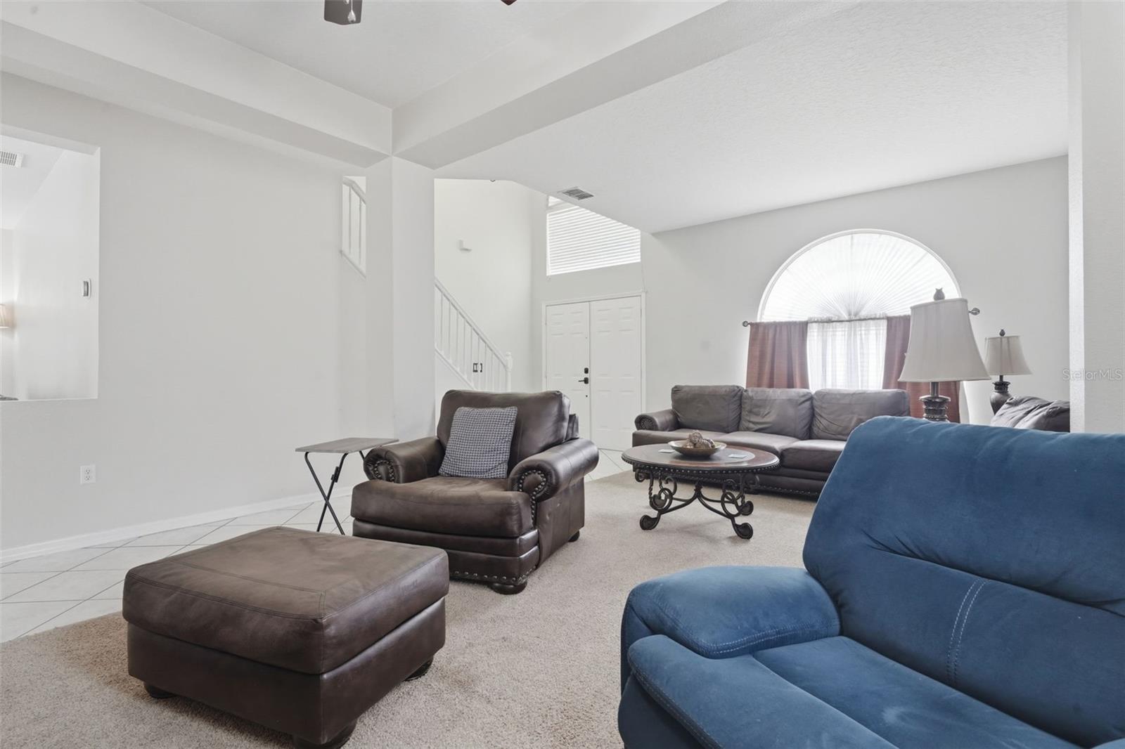 ANDOVER CAY PH 01 44/98 - Residential