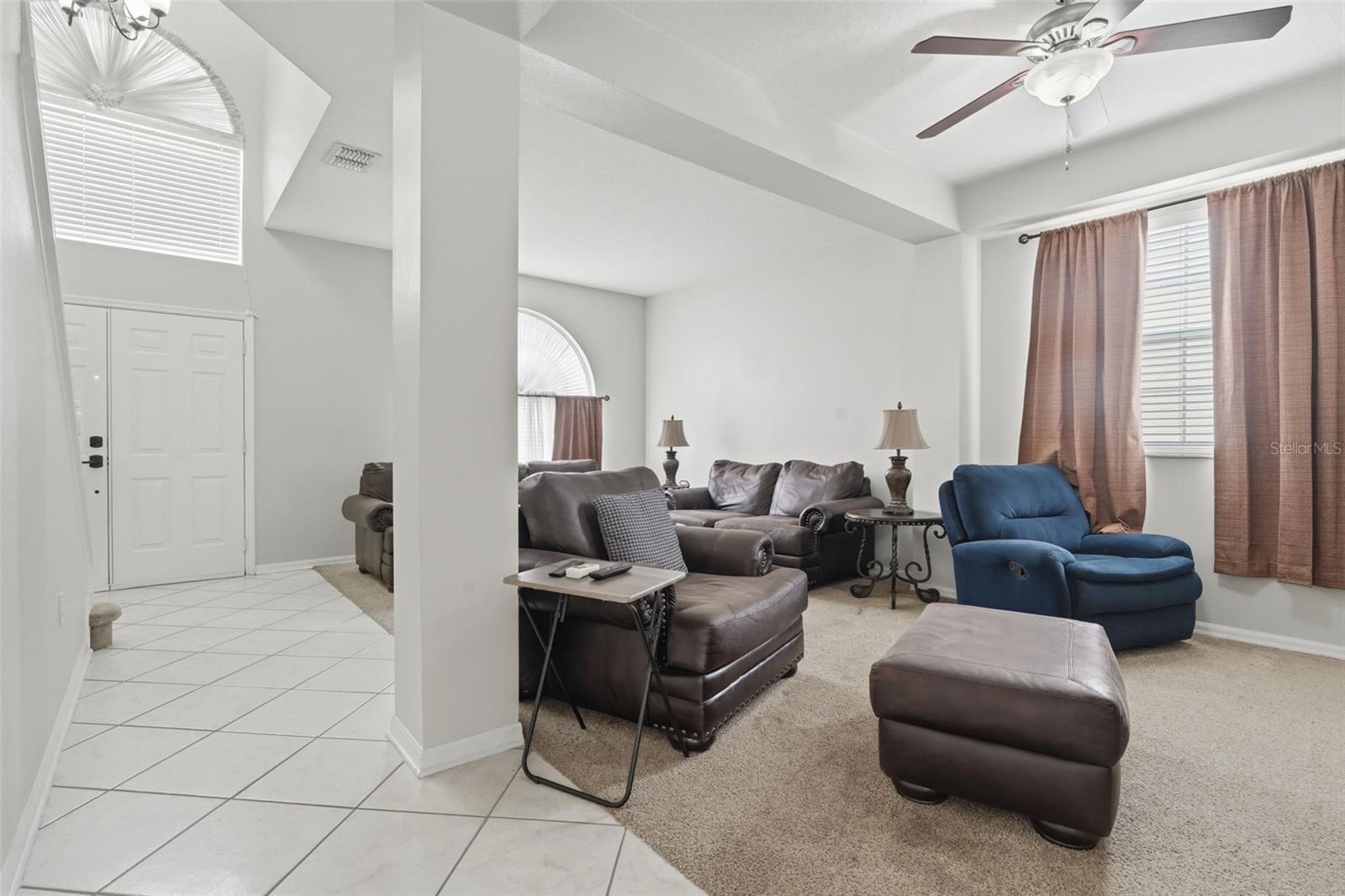 ANDOVER CAY PH 01 44/98 - Residential