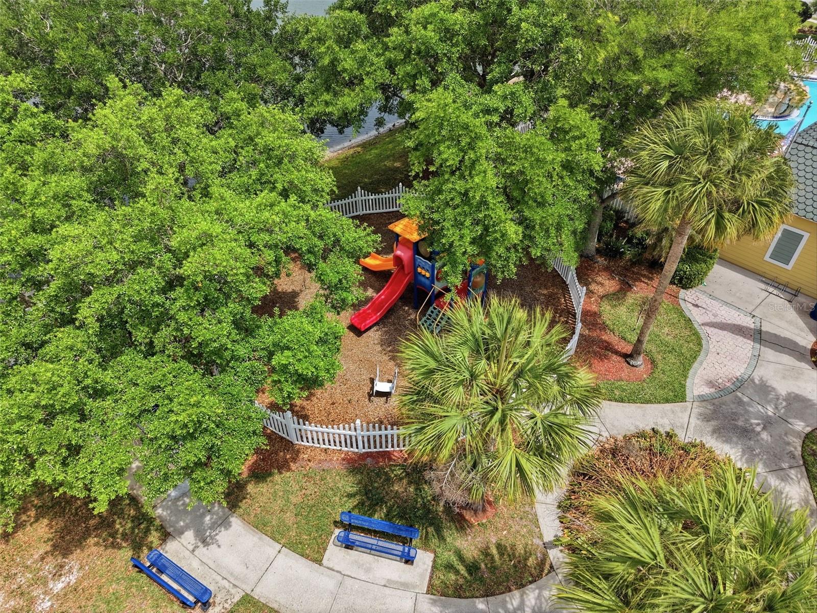 ANDOVER CAY PH 01 44/98 - Residential