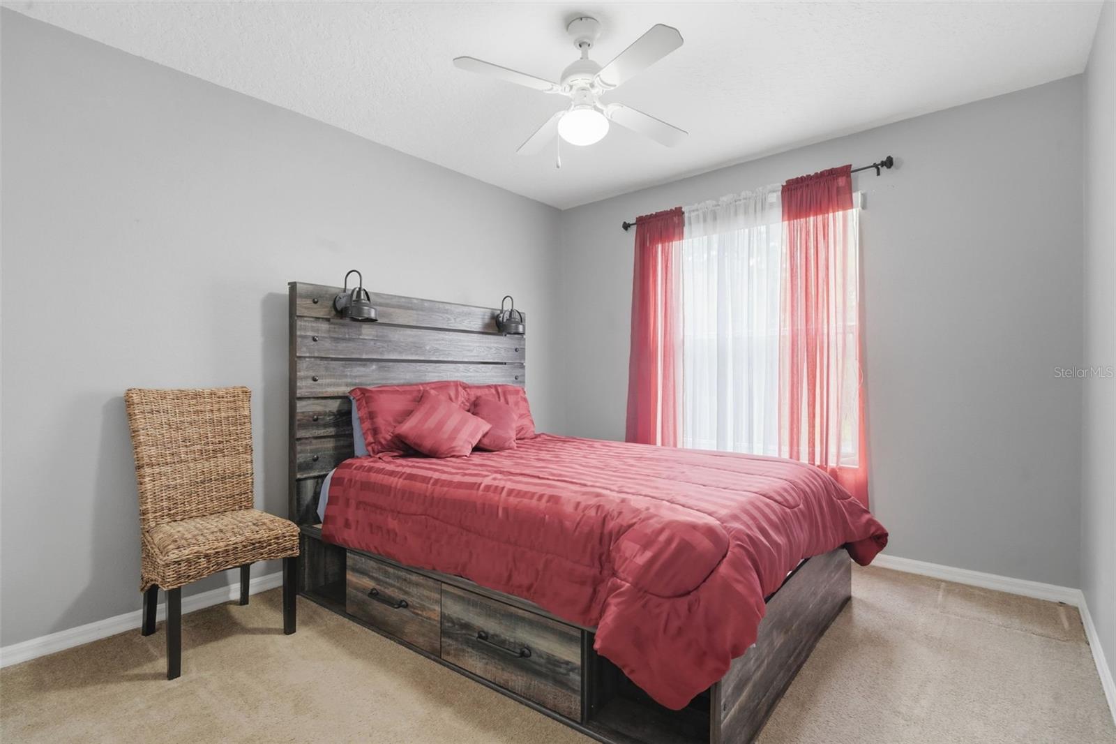 ANDOVER CAY PH 01 44/98 - Residential