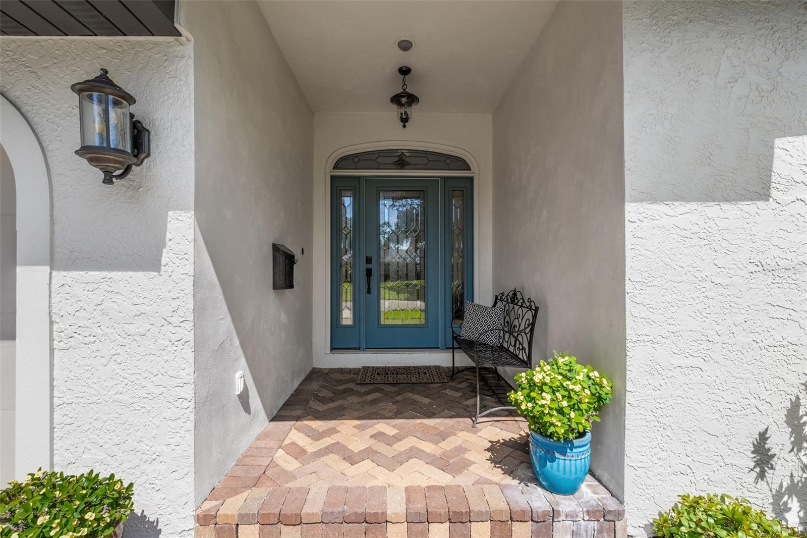 657 RIVIERA BAY DRIVE NE