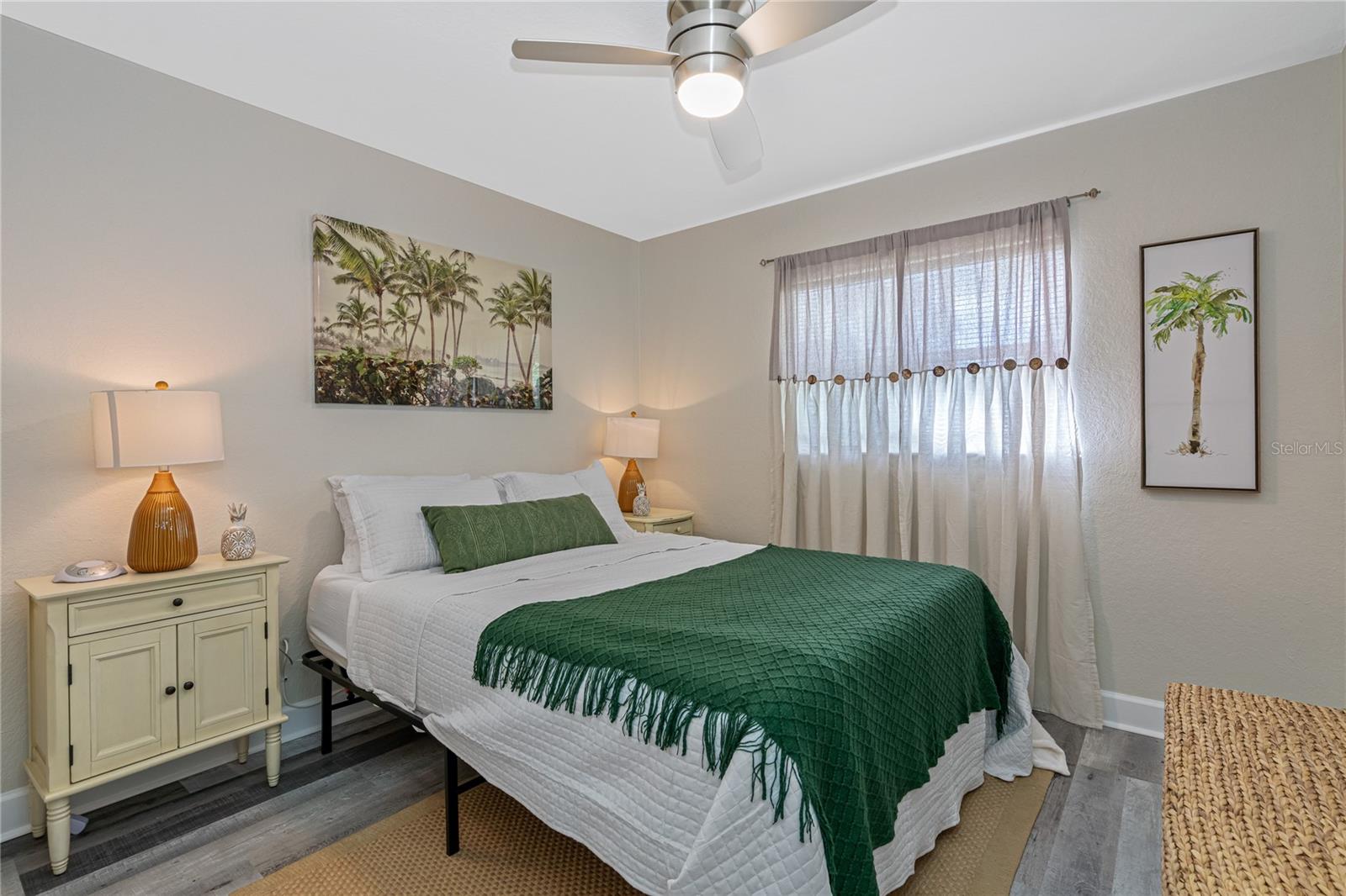 HARBOR CREST - Residential