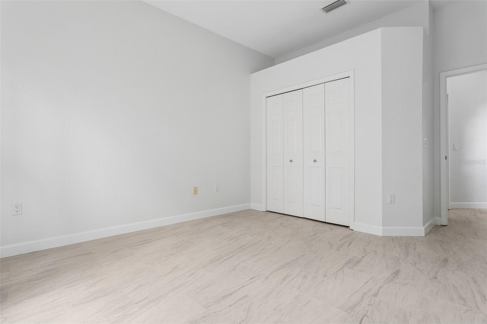 HUNTER'S GREEN - Residential