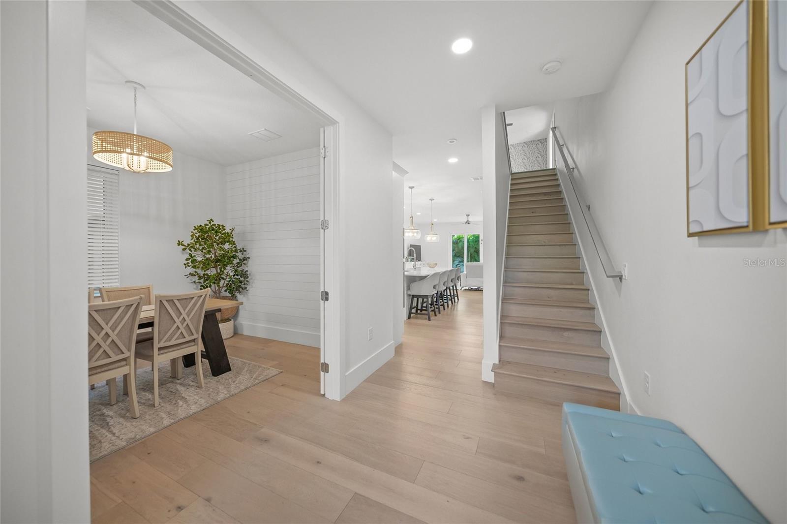 3319 S OSPREY AVENUE