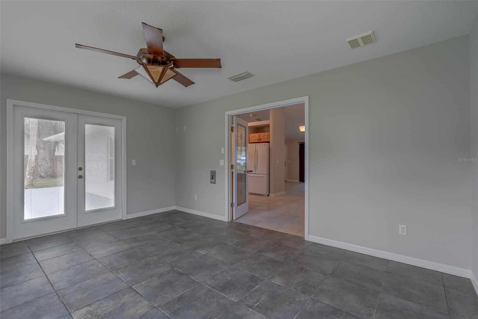 Florida Shors 12 - Residential