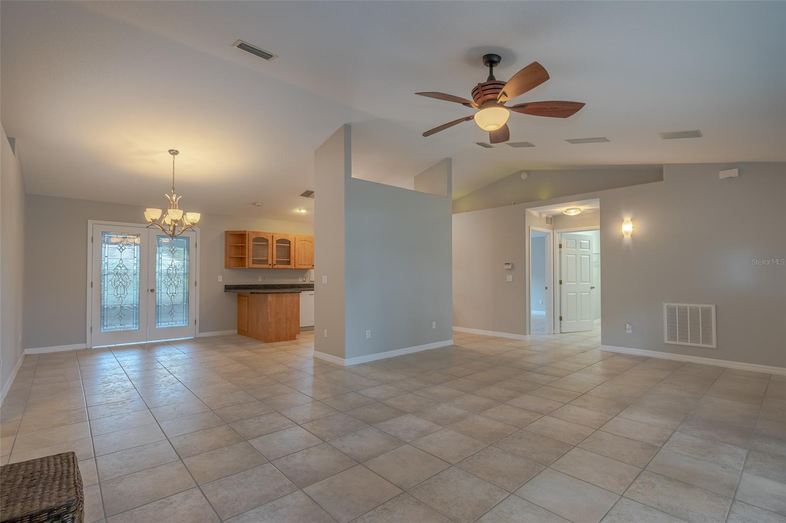 Florida Shors 12 - Residential