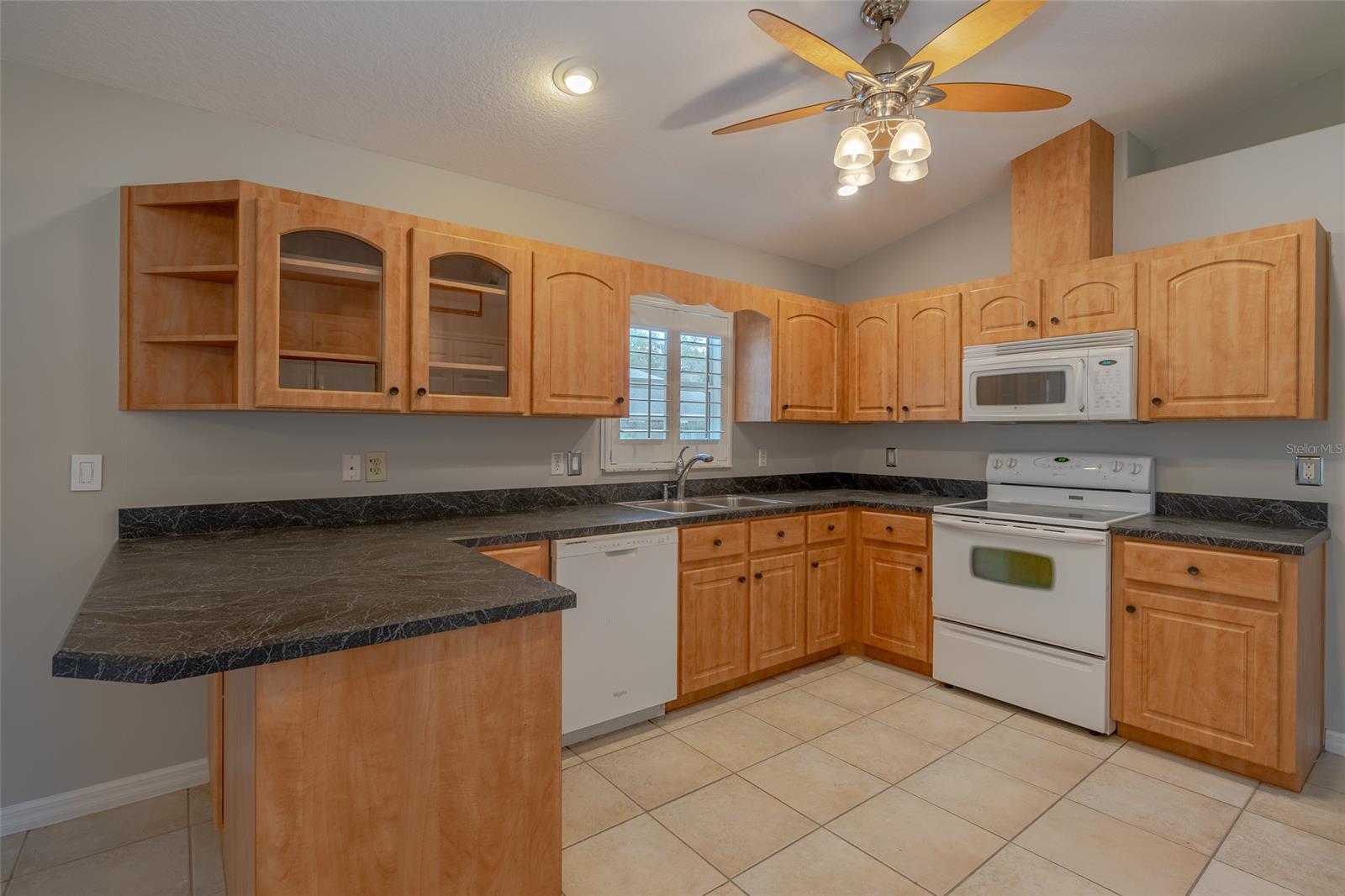 Florida Shors 12 - Residential