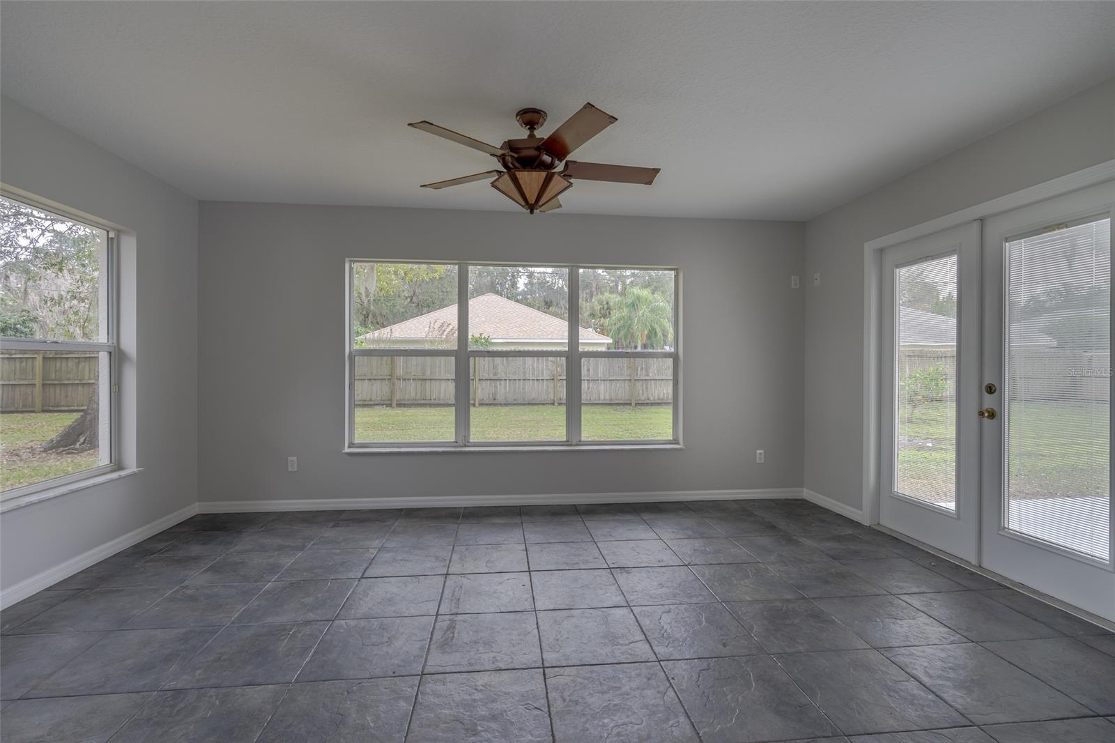 Florida Shors 12 - Residential