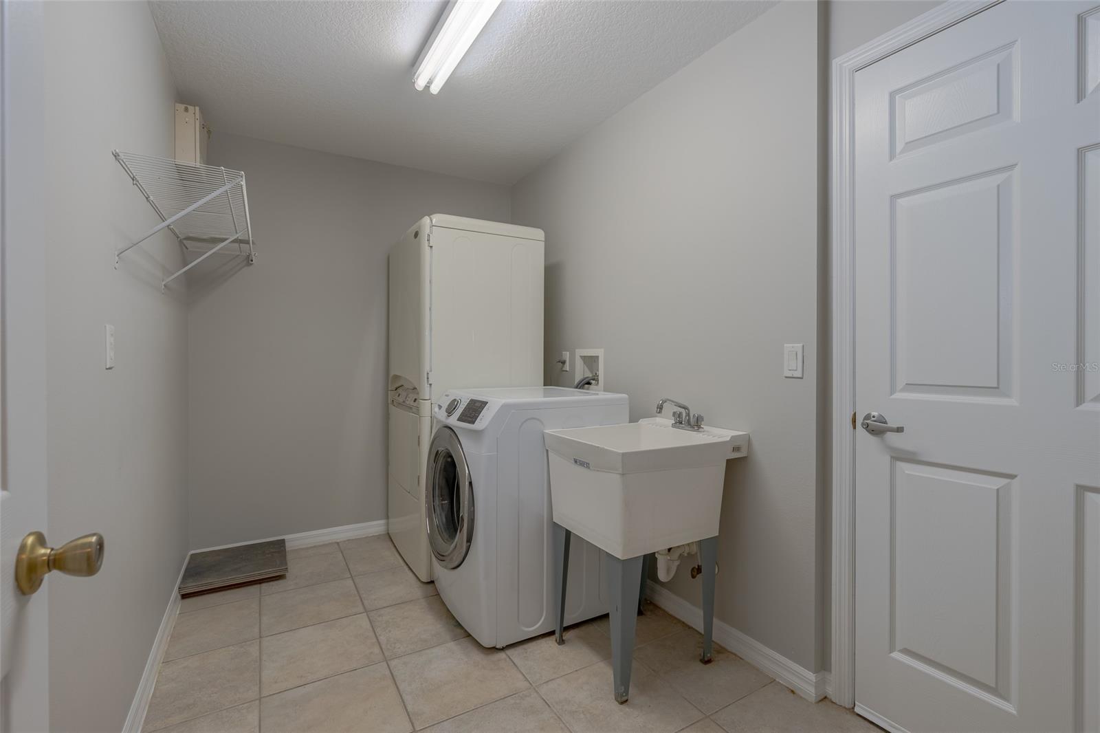 Florida Shors 12 - Residential