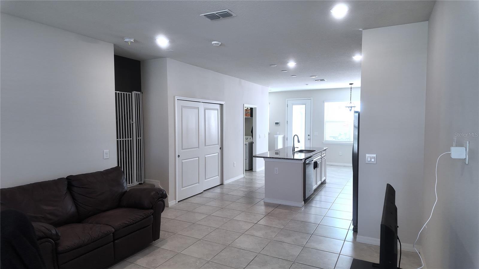 LAKESHORE AT NARCOOSSEE - Residential