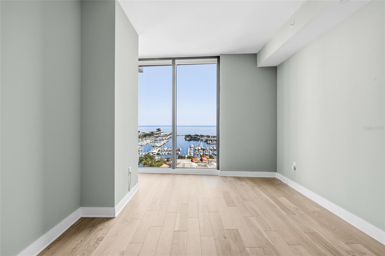 ONE ST. PETERSBURG - Residential