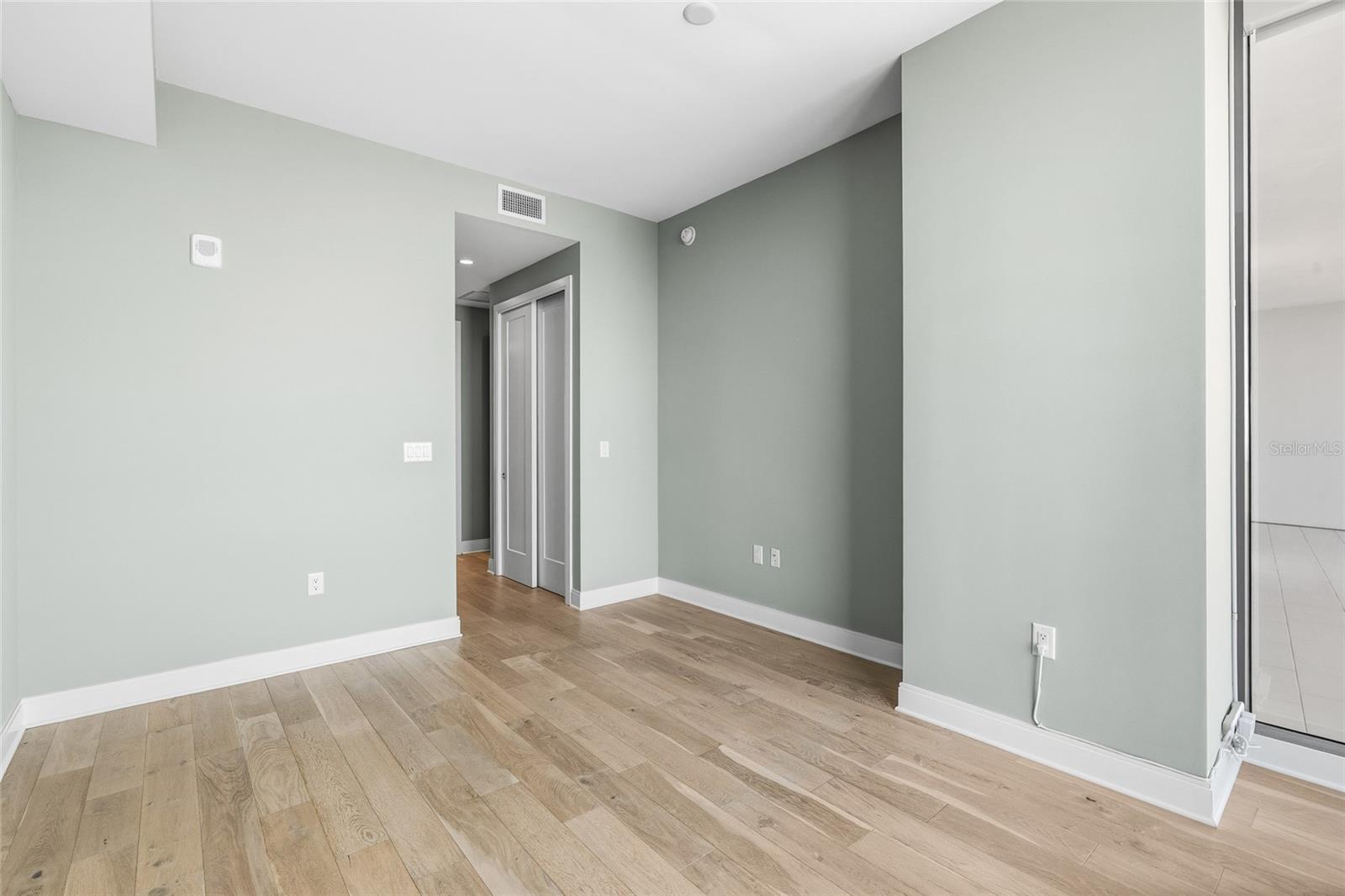 ONE ST. PETERSBURG - Residential