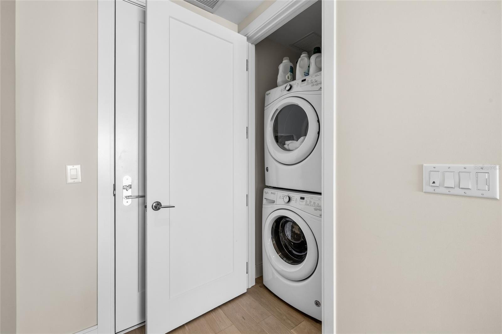 ONE ST. PETERSBURG - Residential