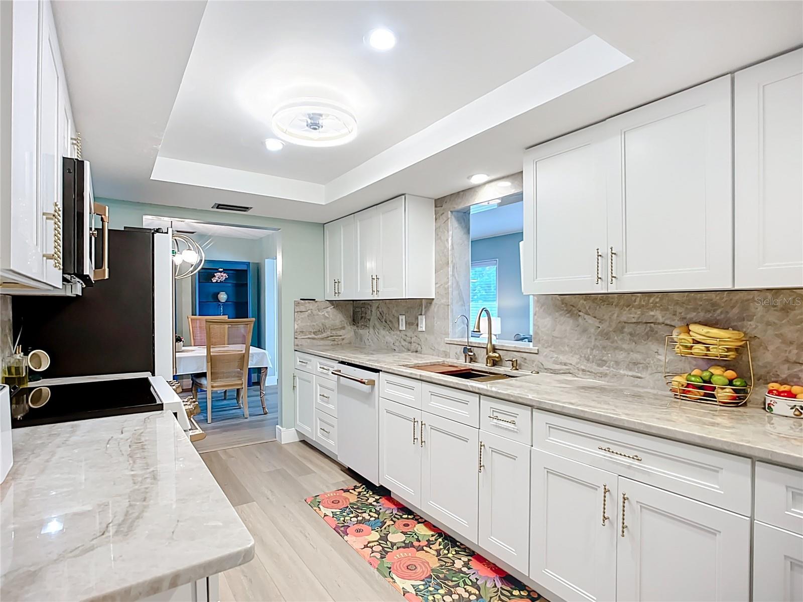 SHADOW LAKES - Residential