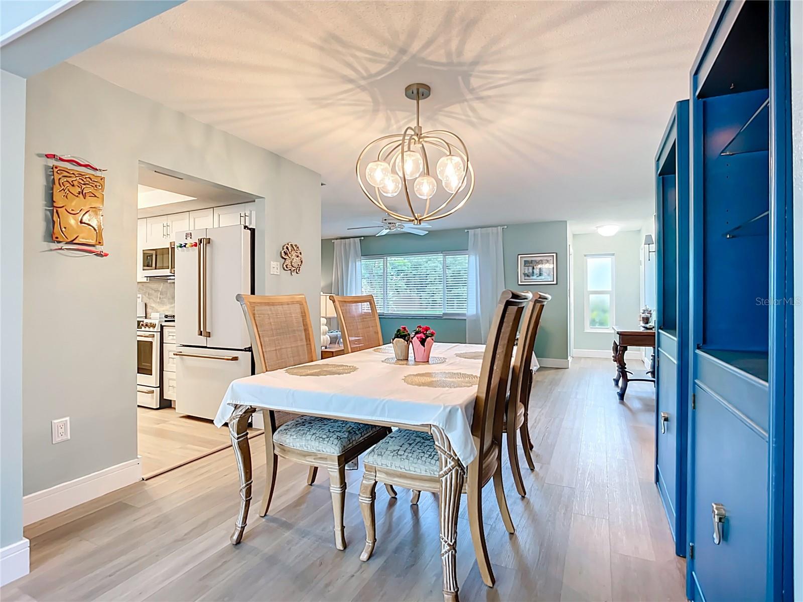SHADOW LAKES - Residential