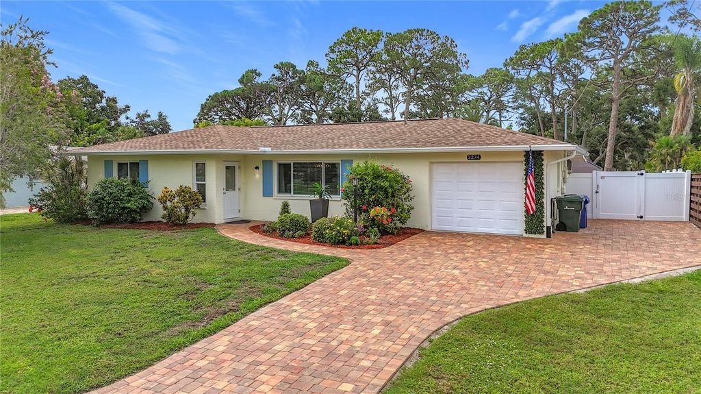 Photo of 3274 Savage Road, Sarasota, FL 34231 (MLS # N6139598)