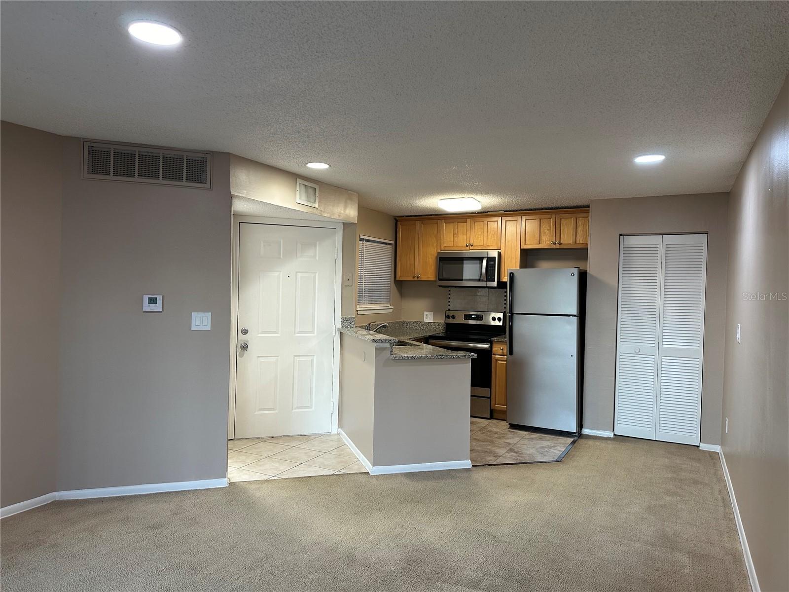 PLAZA/MILLENIUM - Residential Lease